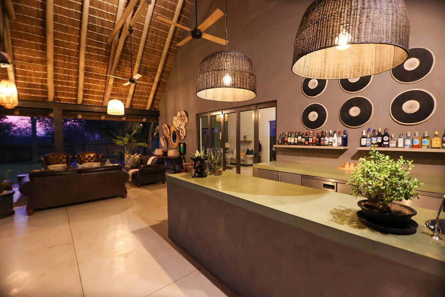 Tomo Safari Lodge Ходспруит Екстериор снимка